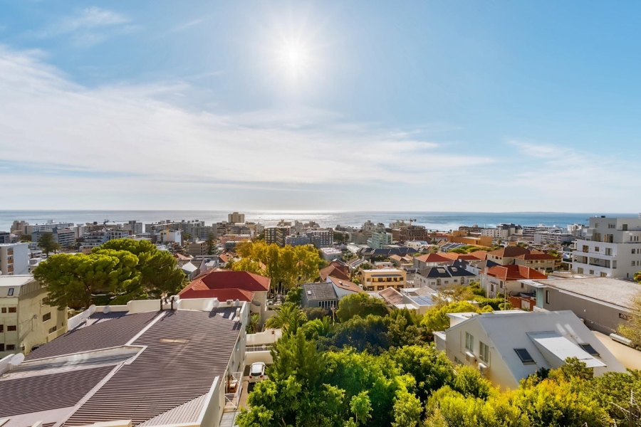 3 Bedroom Property for Sale in Sea Point Western Cape